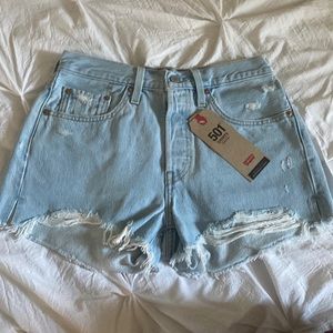 Levi’s shorts
